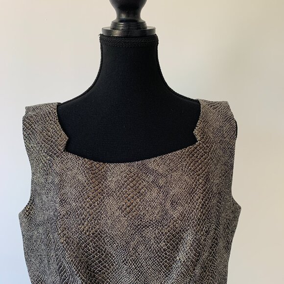 Ellen Tracy Faux Metallic Snakeskin Sleeveless Knee-Length Dress - Size 12 - Picture 3 of 9